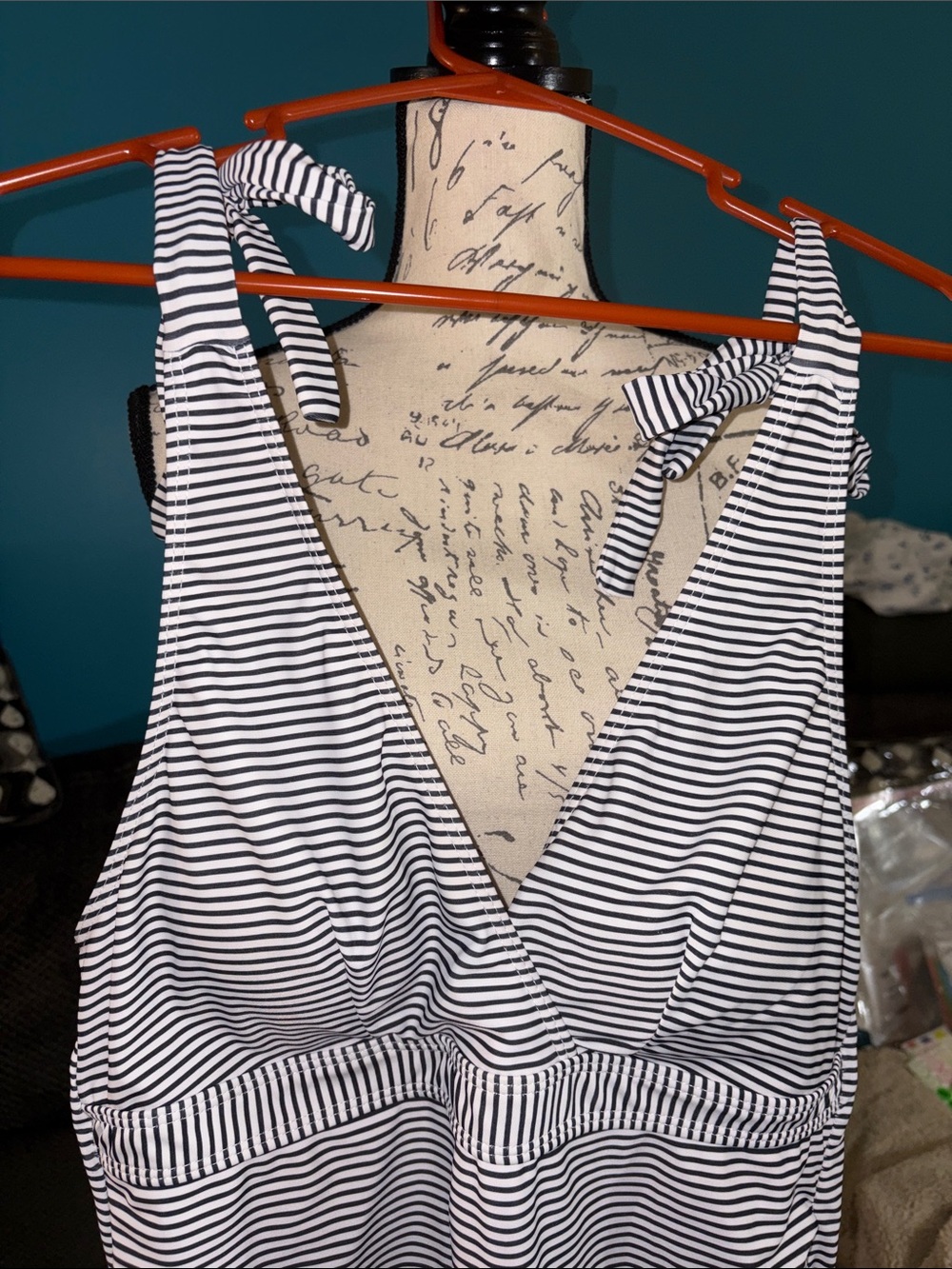 🔹4 for $30 Maternity Tie Shoulder Swimsuit, XL - Picture 2 of 4
